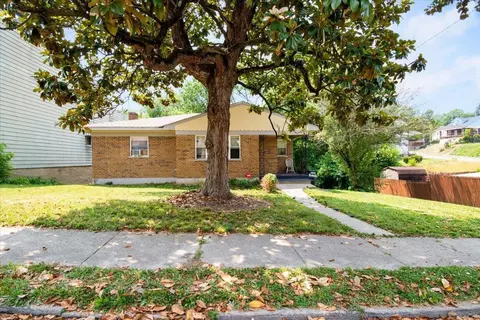 1271 Beech Ave, Cincinnati, OH 45205 photo 2