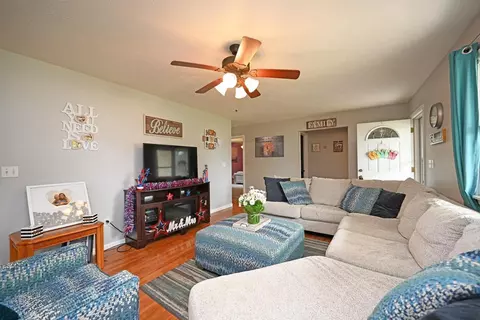 117 Maple Rdg, Mount Orab, OH 45154 photo 5