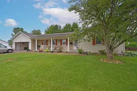 117 Maple Rdg, Mount Orab, OH 45154 photo 2