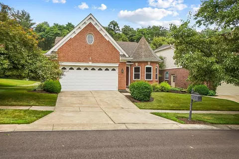 6004 Eden Place Dr, Cincinnati, OH 45247