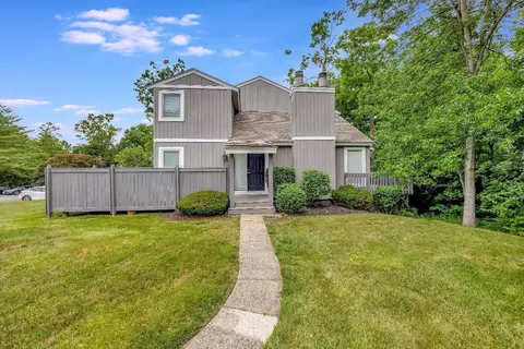 118 Twin Lakes Dr, Fairfield, OH 45014