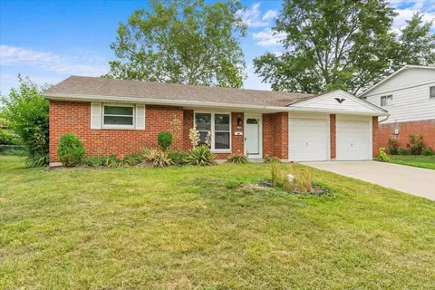 11809 Neuss Ave, Springdale, OH 45246
