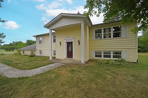 8667 Cox Rd, West Chester, OH 45069
