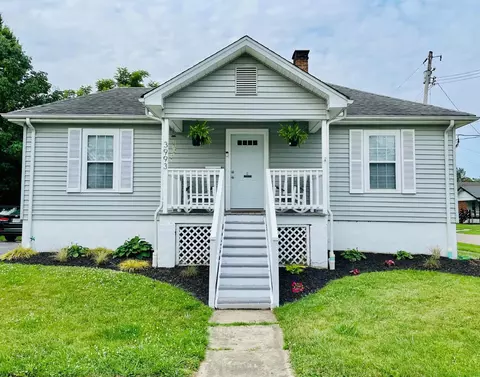 3993 Superior Ave, Deer Park, OH 45236