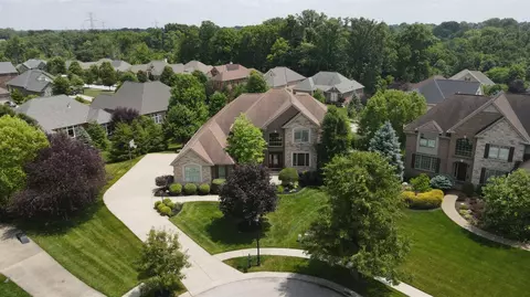 2378 Clydes Xing, Cincinnati, OH 45244