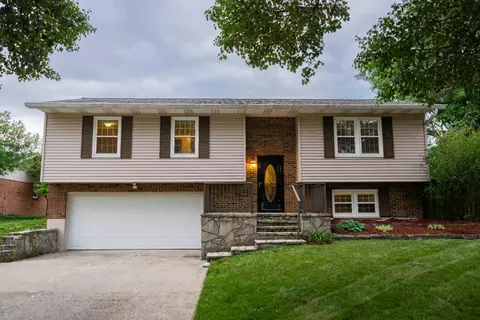 207 Hallie Ct, Lebanon, OH 45036