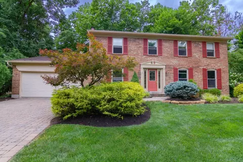 207 Wildwood Ct, Loveland, OH 45140