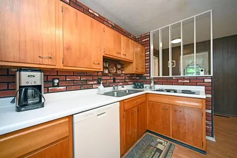 853 Crowden Dr, Cincinnati, OH 45224 photo 9
