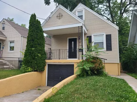 1914 Sterling Ave, North College Hill, OH 45239