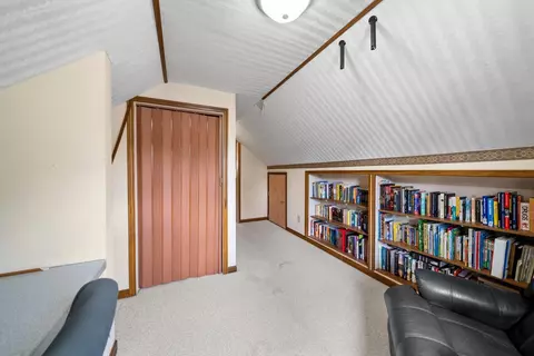 9178 Neil Dr, Cincinnati, OH 45231 photo 22