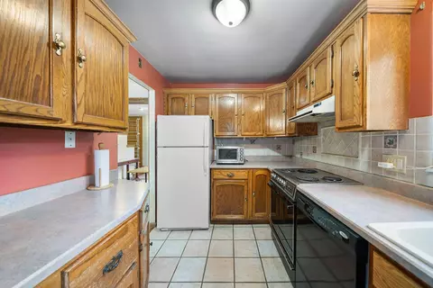 9178 Neil Dr, Cincinnati, OH 45231 photo 10