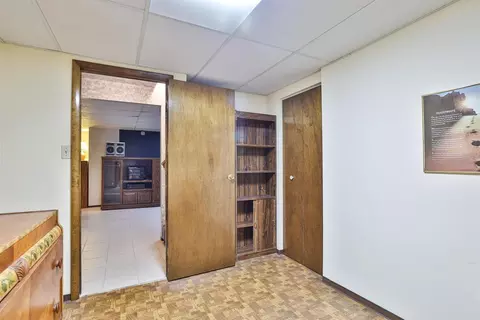 6861 Parkview Dr, Cincinnati, OH 45224 photo 13
