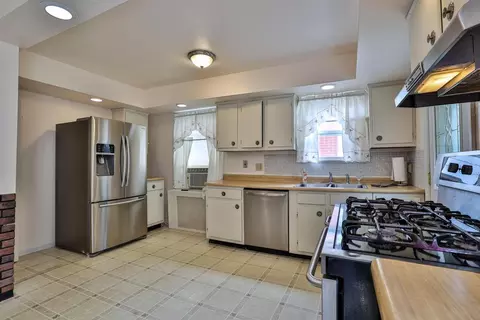 6861 Parkview Dr, Cincinnati, OH 45224 photo 7