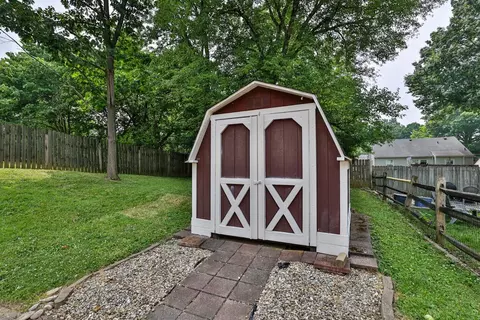 6861 Parkview Dr, Cincinnati, OH 45224 photo 29