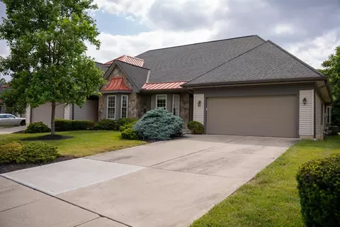 1711 Harmon Dr, Wyoming, OH 45215
