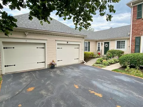 5 Stonington Dr, Fairfield, OH 45014
