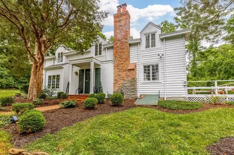 6988 Five Mile Rd, Anderson Twp, OH 45230