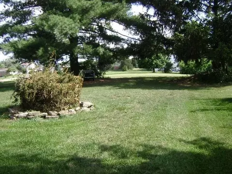 6069 Snyder Rd, Cincinnati, OH 45247 photo 4