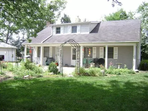 6069 Snyder Rd, Cincinnati, OH 45247
