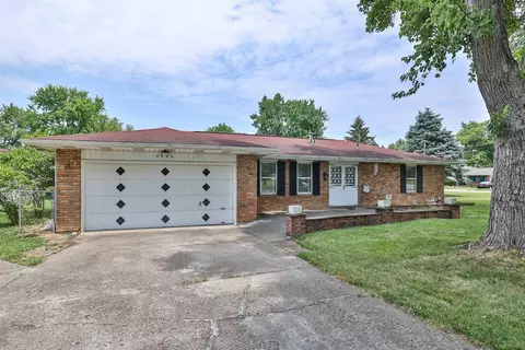 5298 Banker Dr, Fairfield, OH 45014
