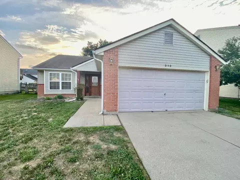 313 Park Dr, Trenton, OH 45067
