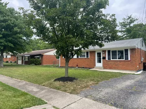 11684 Hamlet Rd, Forest Park, OH 45240 photo 2