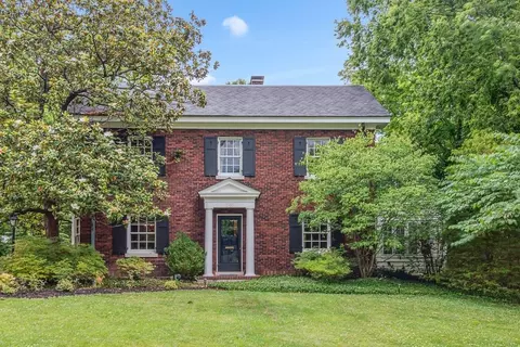640 Glenway Ave, Wyoming, OH 45215