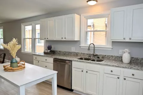 3210 Stanhope Ave, Cincinnati, OH 45211 photo 9