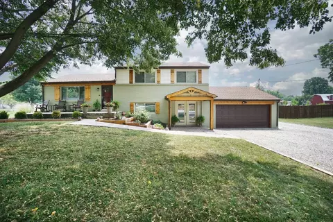 6915 Clover Ave, Mason, OH 45040