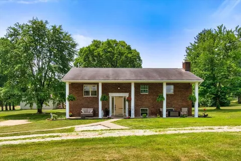 2269 Greentree Rd, Lebanon, OH 45036