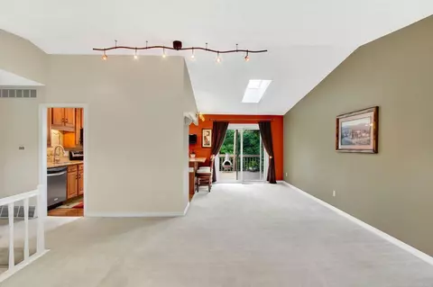 1412 Forester Dr, Cincinnati, OH 45240 photo 6