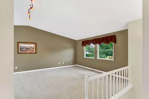 1412 Forester Dr, Cincinnati, OH 45240 photo 3
