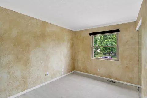 1412 Forester Dr, Cincinnati, OH 45240 photo 24