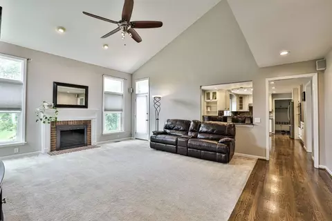 3877 Brigadoon Dr, Cincinnati, OH 45255 photo 9