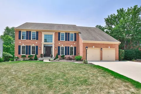3877 Brigadoon Dr, Cincinnati, OH 45255