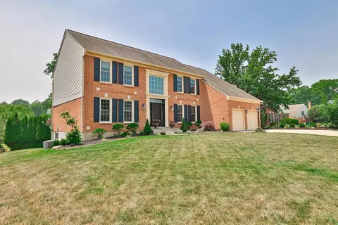 3877 Brigadoon Dr, Cincinnati, OH 45255 photo 2