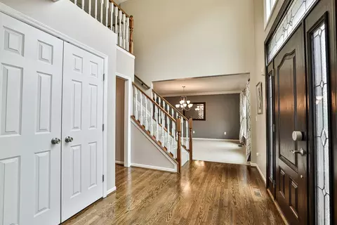 3877 Brigadoon Dr, Cincinnati, OH 45255 photo 4