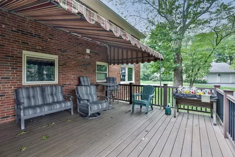 9022 Winthrop Dr, Montgomery, OH 45249 photo 5