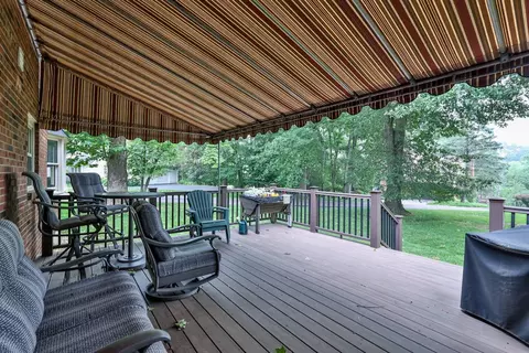 9022 Winthrop Dr, Montgomery, OH 45249 photo 4
