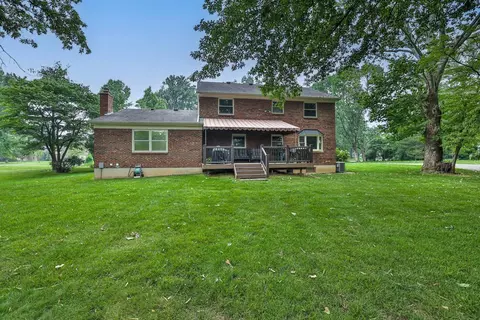 9022 Winthrop Dr, Montgomery, OH 45249 photo 8