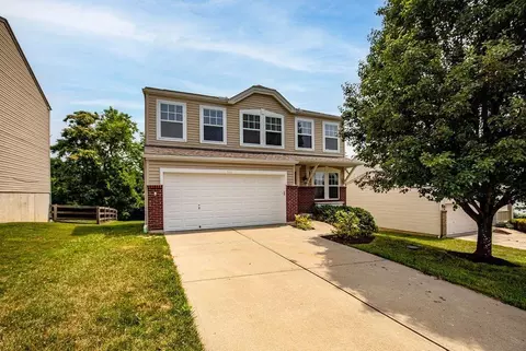 211 Lights Pointe Ct, New Richmond, OH 45157