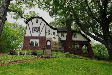 471 Wood Ave, Cincinnati, OH 45220