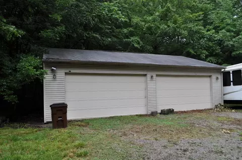 1663 Kress Rd, Mount Orab, OH 45154 photo 3