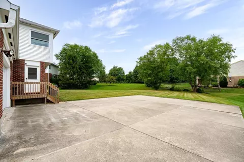 674 Dorgene Ln, Cincinnati, OH 45244 photo 40