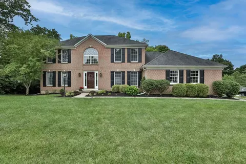3 Paisley Dr, Milford, OH 45150