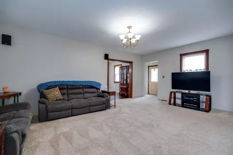 4565 Buxton Rd, Cincinnati, OH 45242 photo 8