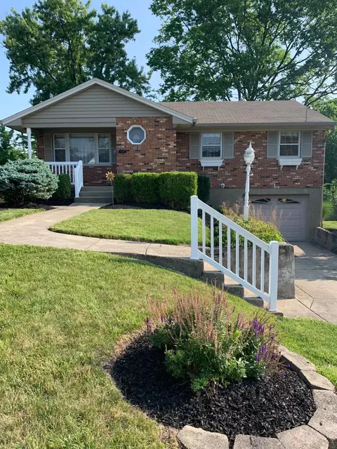 3132 Goda Ave, Cincinnati, OH 45211