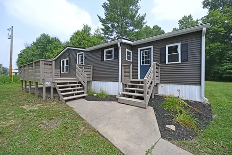 1739 Blue Sky Park Rd, Williamsburg, OH 45176