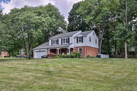 7420 Baywind Dr, Montgomery, OH 45242 photo 2