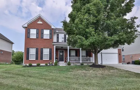 7633 Hunt Club Dr, Mason, OH 45040